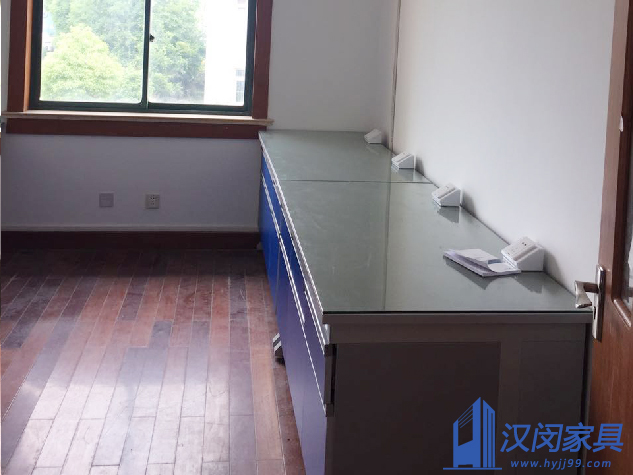 華昌聚合物有限公司|實(shí)驗(yàn)室家具定制案例